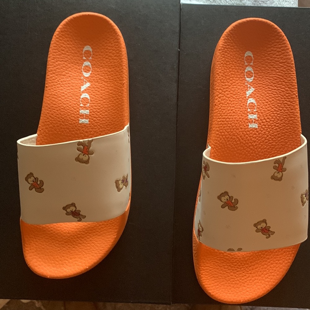 COACH Udele Sport/Pool Slides-Snowy Bear Chalk/Orange-NEW IN BOX sz 10 LAST ONE - Picture 4 of 6